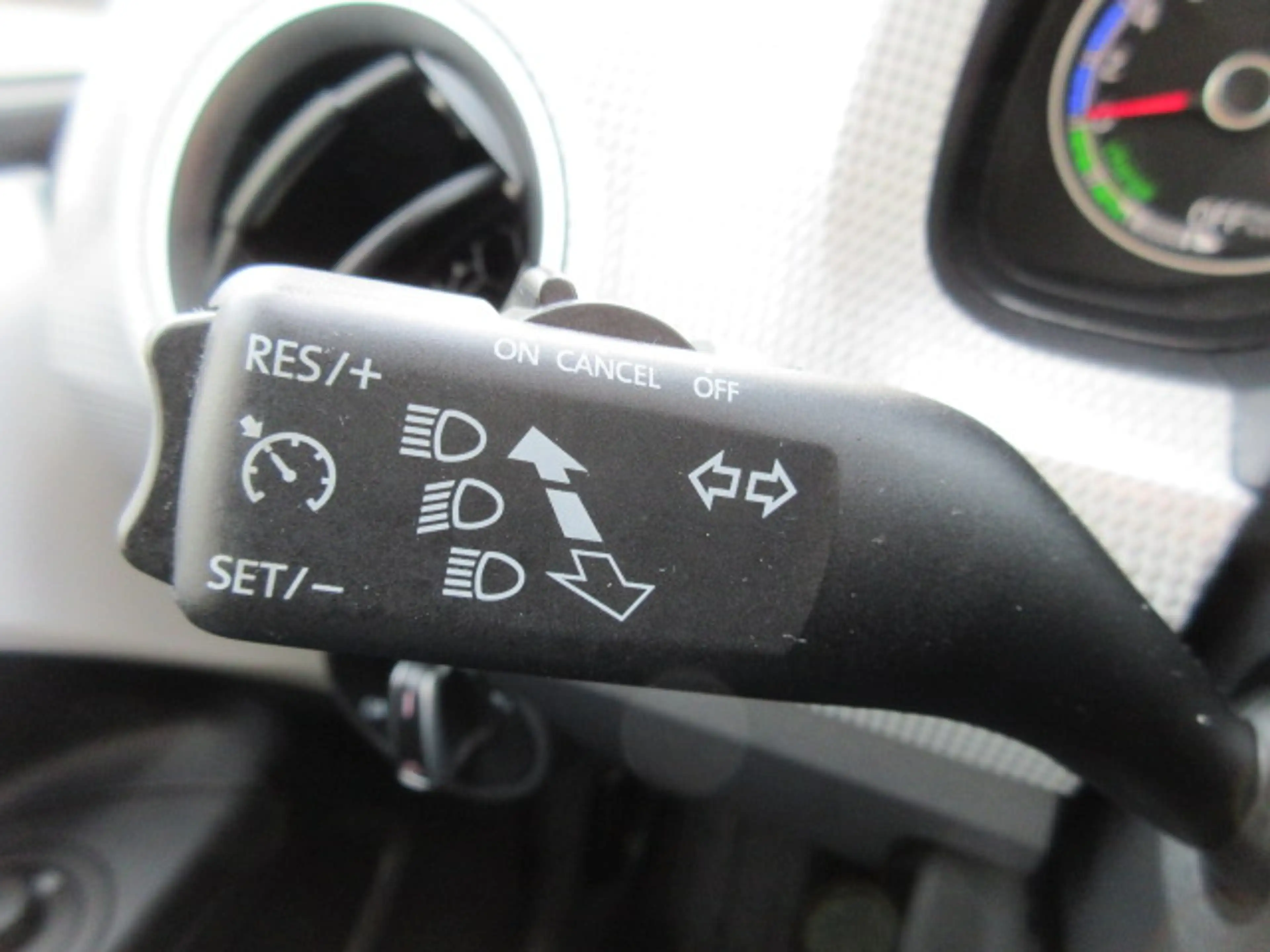 Volkswagen e-up! Style "Plus" Automatik NAVIV. KAMERA ALU GRA APS SITZHEIZUNG CLIMATRONIC — photo 9