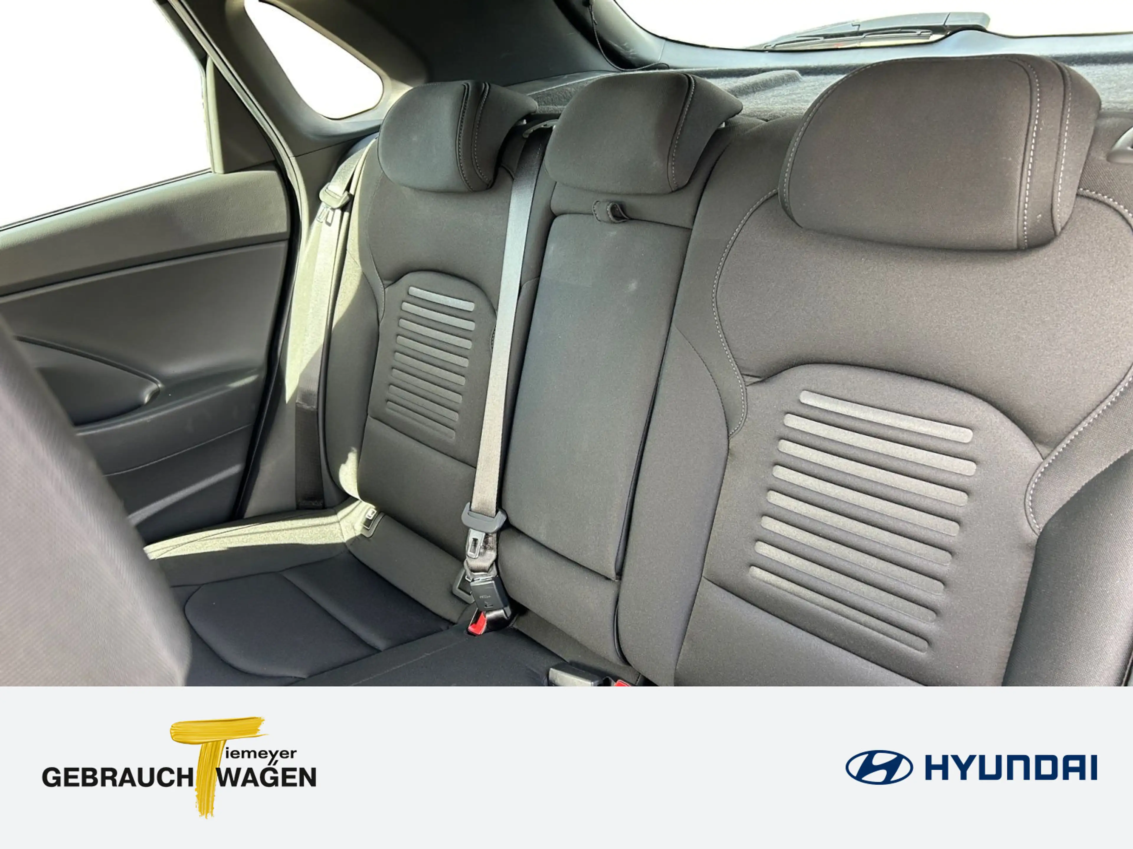 Hyundai i30 (PD)(01.2017->) Advantage — photo 11