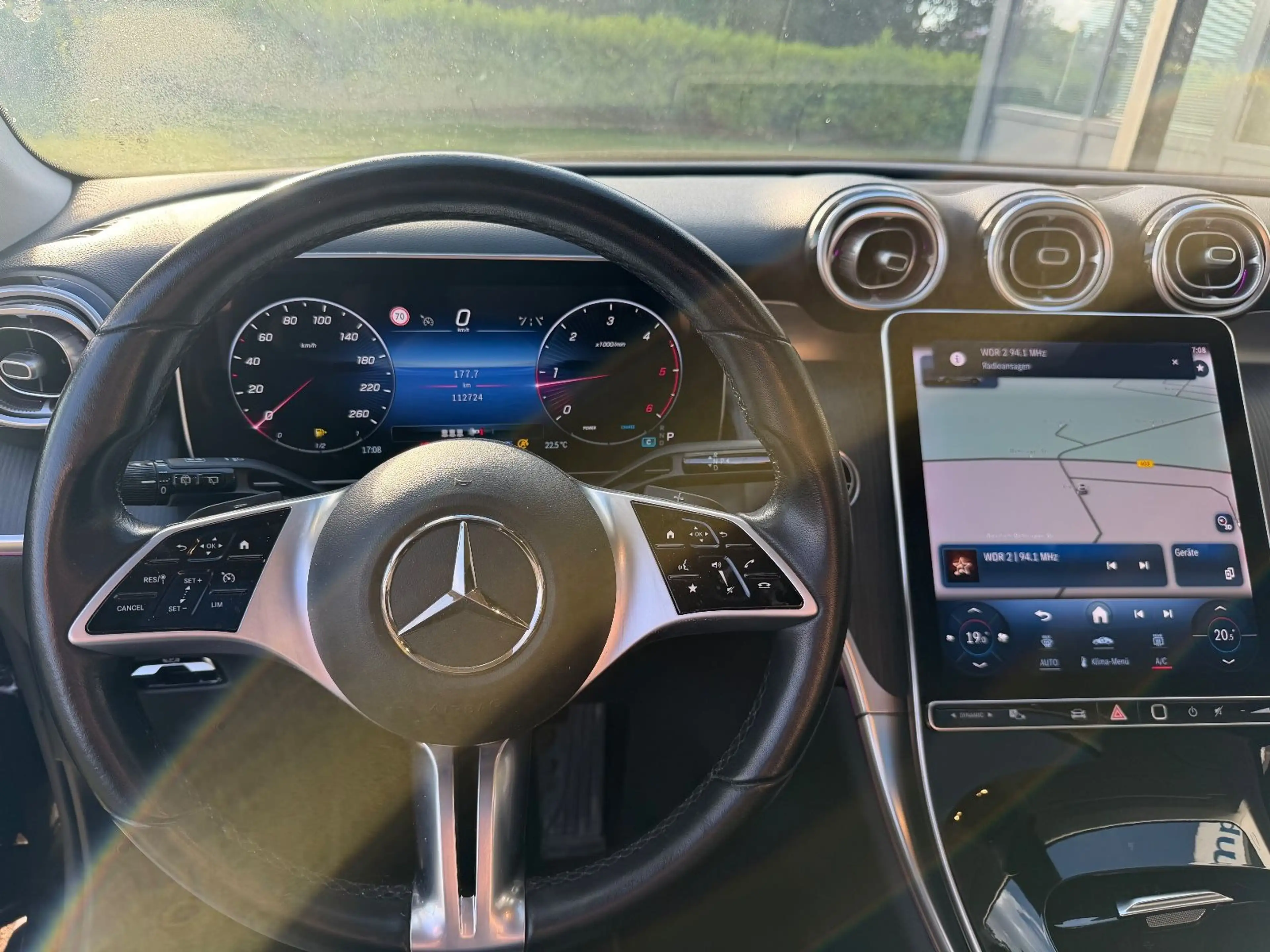 Mercedes-Benz GLC 220 d 4Matic /PANO/AHK/MEMORY — photo 13