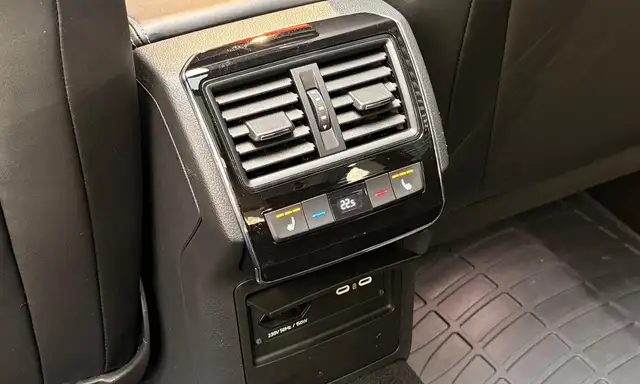 Skoda Superb view 30