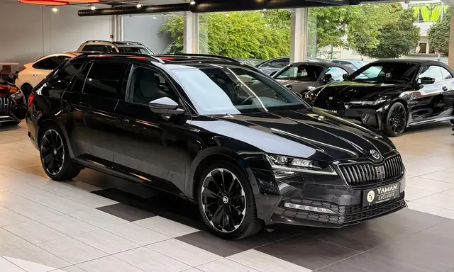 Skoda Superb view 4