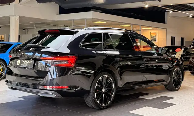 Skoda Superb view 6