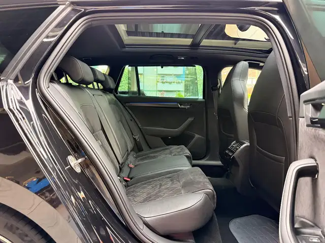 Skoda Superb view 28