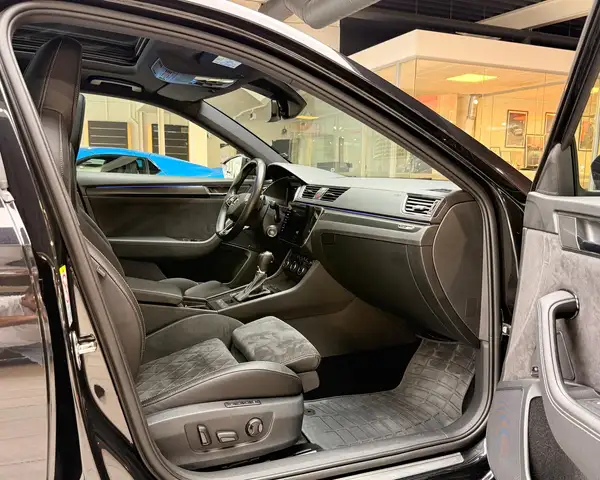 Skoda Superb view 22