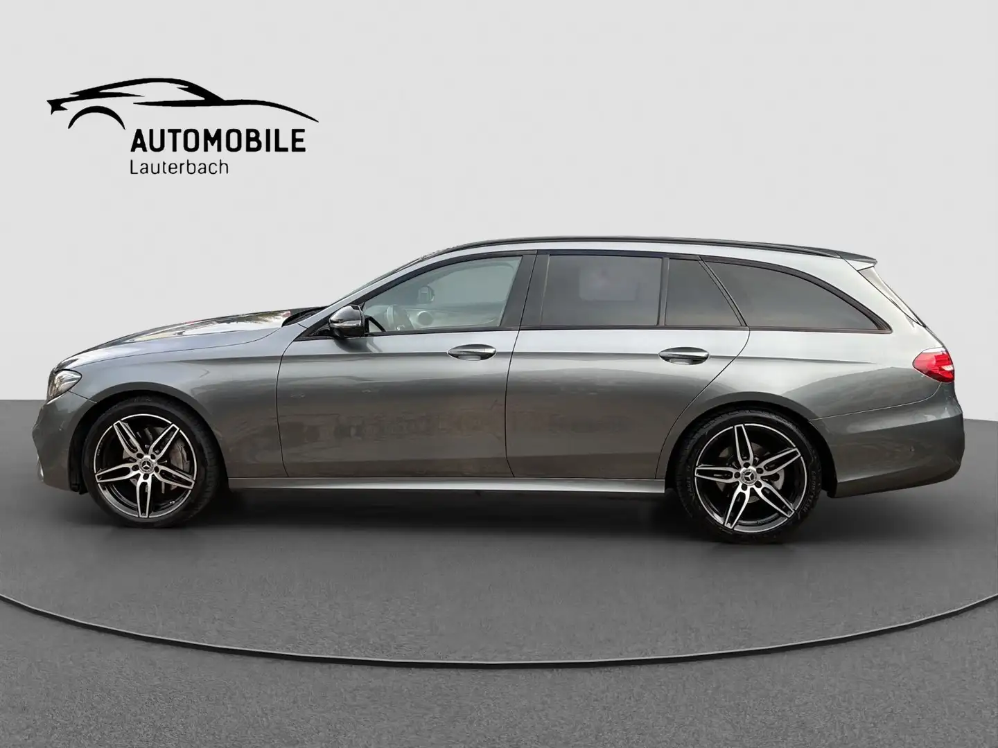Mercedes-Benz E 220 d T AMG/NIGHT/360°/COMAND/MULTIBEAM/STANDH Grau - 2
