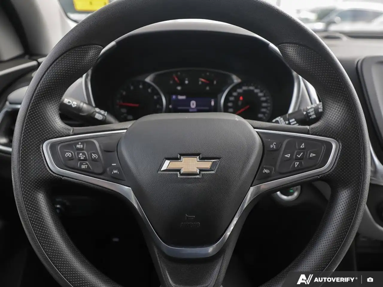 Chevrolet Equinox снимка Chevrolet Equinox