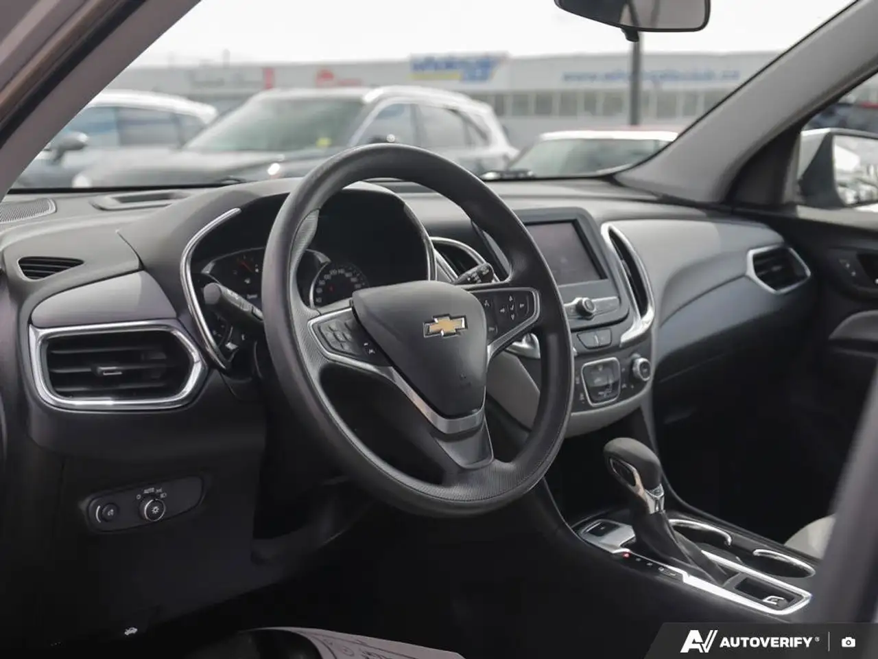 Chevrolet Equinox снимка Chevrolet Equinox