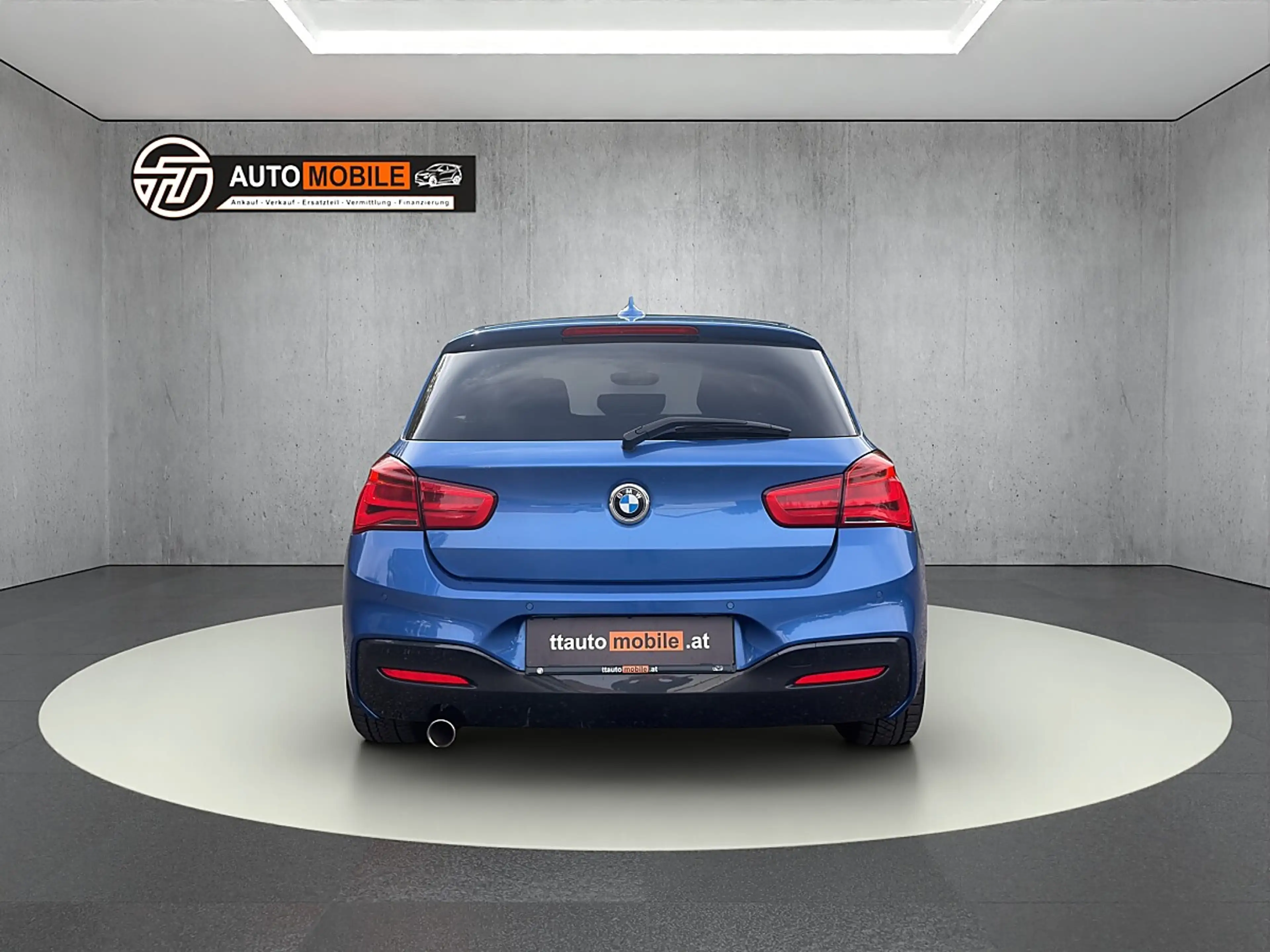 BMW 118 d M Sport — photo 8