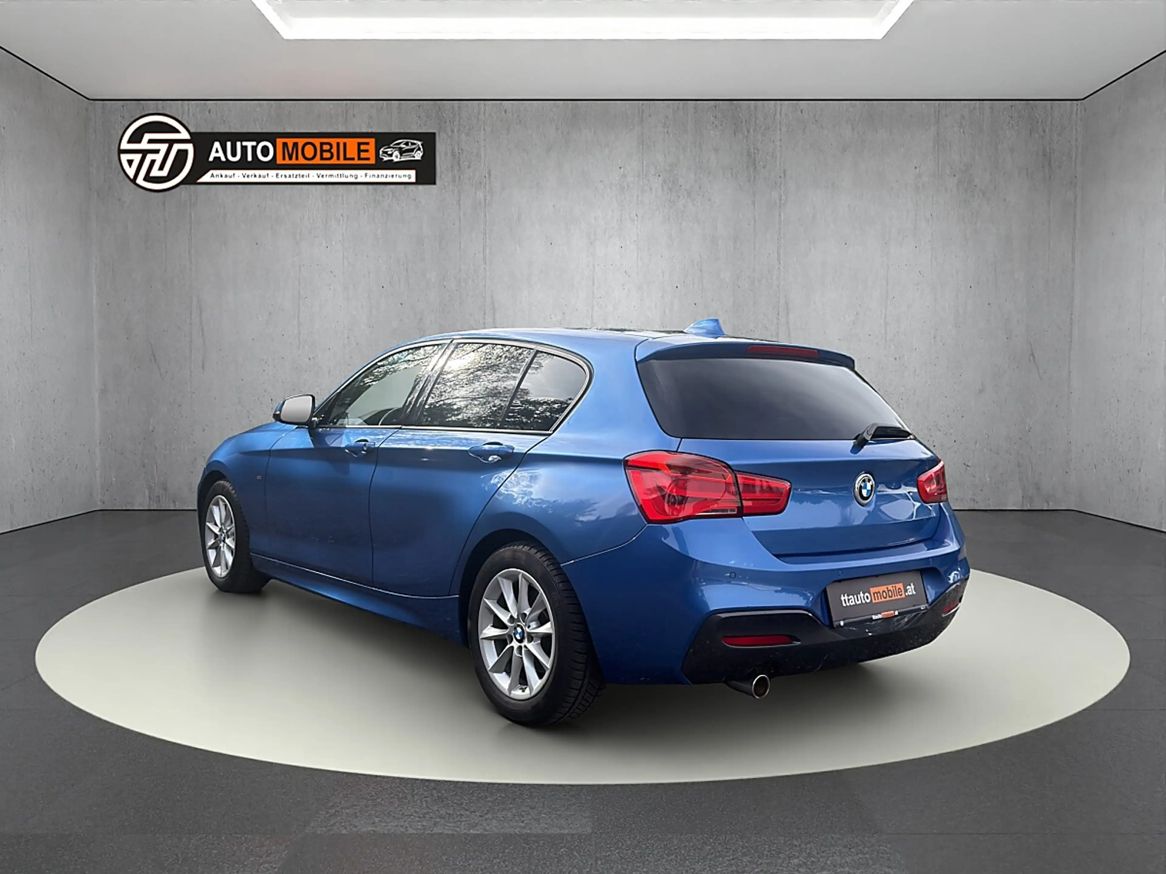 BMW 118 d M Sport — photo 9