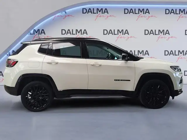 Jeep Compass view 6