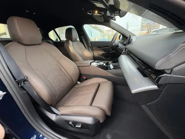 BMW M view 10
