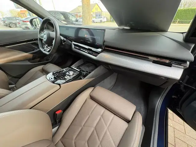 BMW M view 11