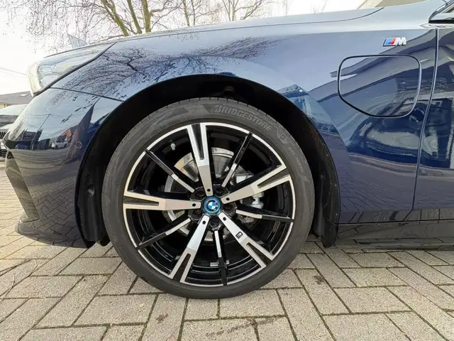 BMW M view 4
