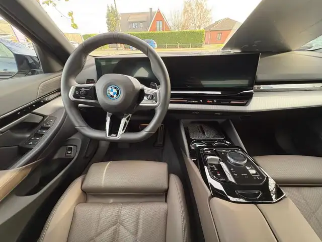 BMW M view 6