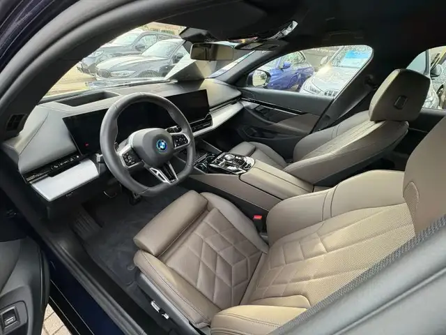 BMW M view 5