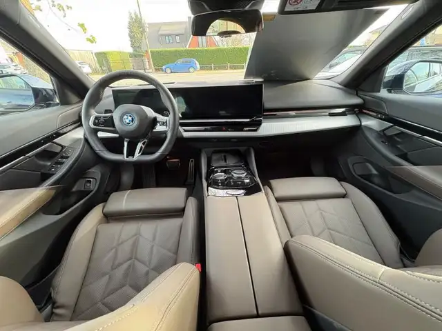 BMW M view 9