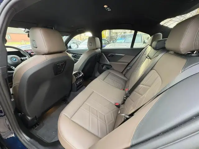 BMW M view 12