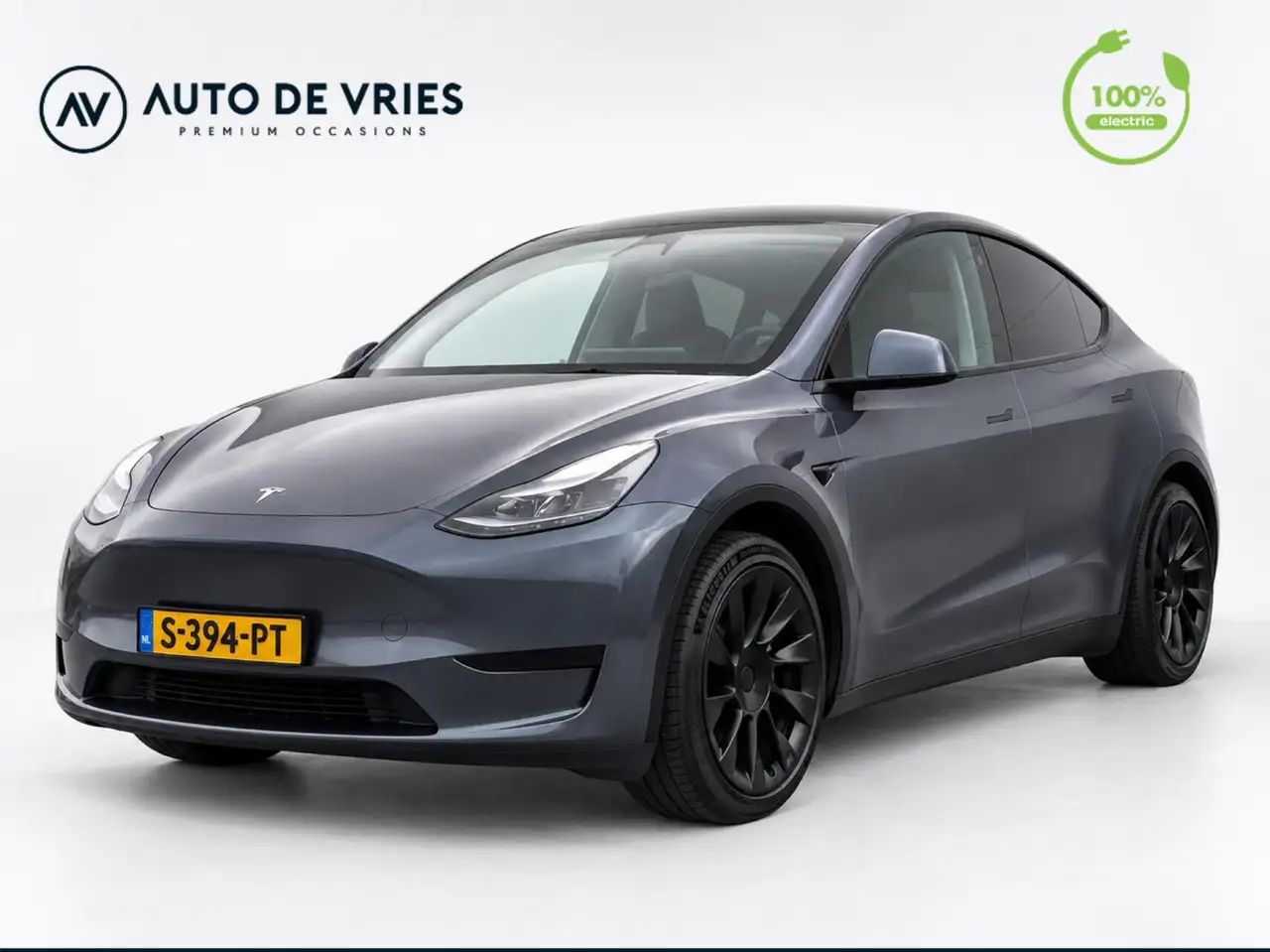 Tesla Model Y 2023, elektro, Automāts, SUV/Apvidus — Latvijā