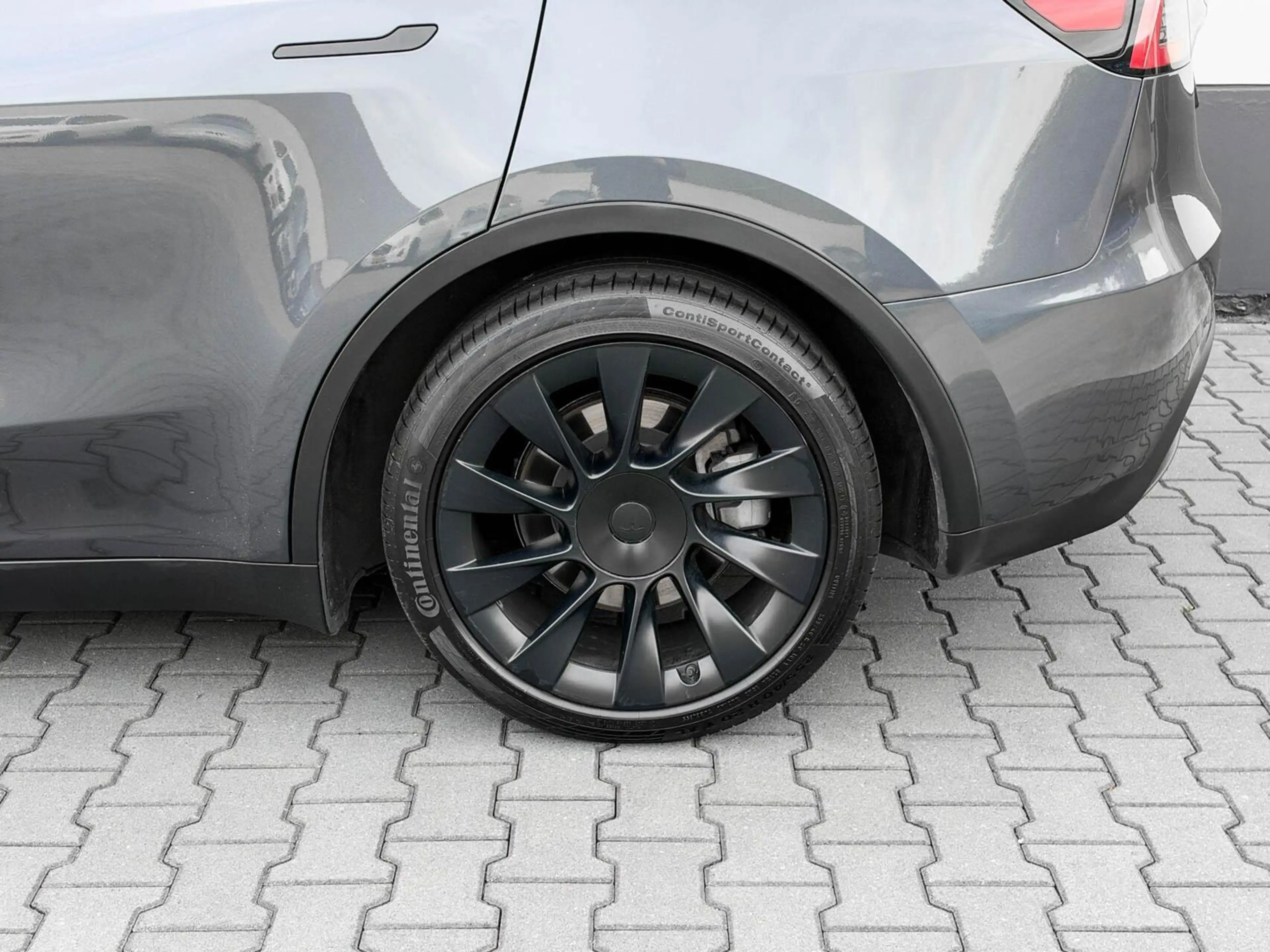 Tesla Model Y RWD 58 kWh | SOH 90.5% | LFP accu | 20 inch LMV | — photo 15