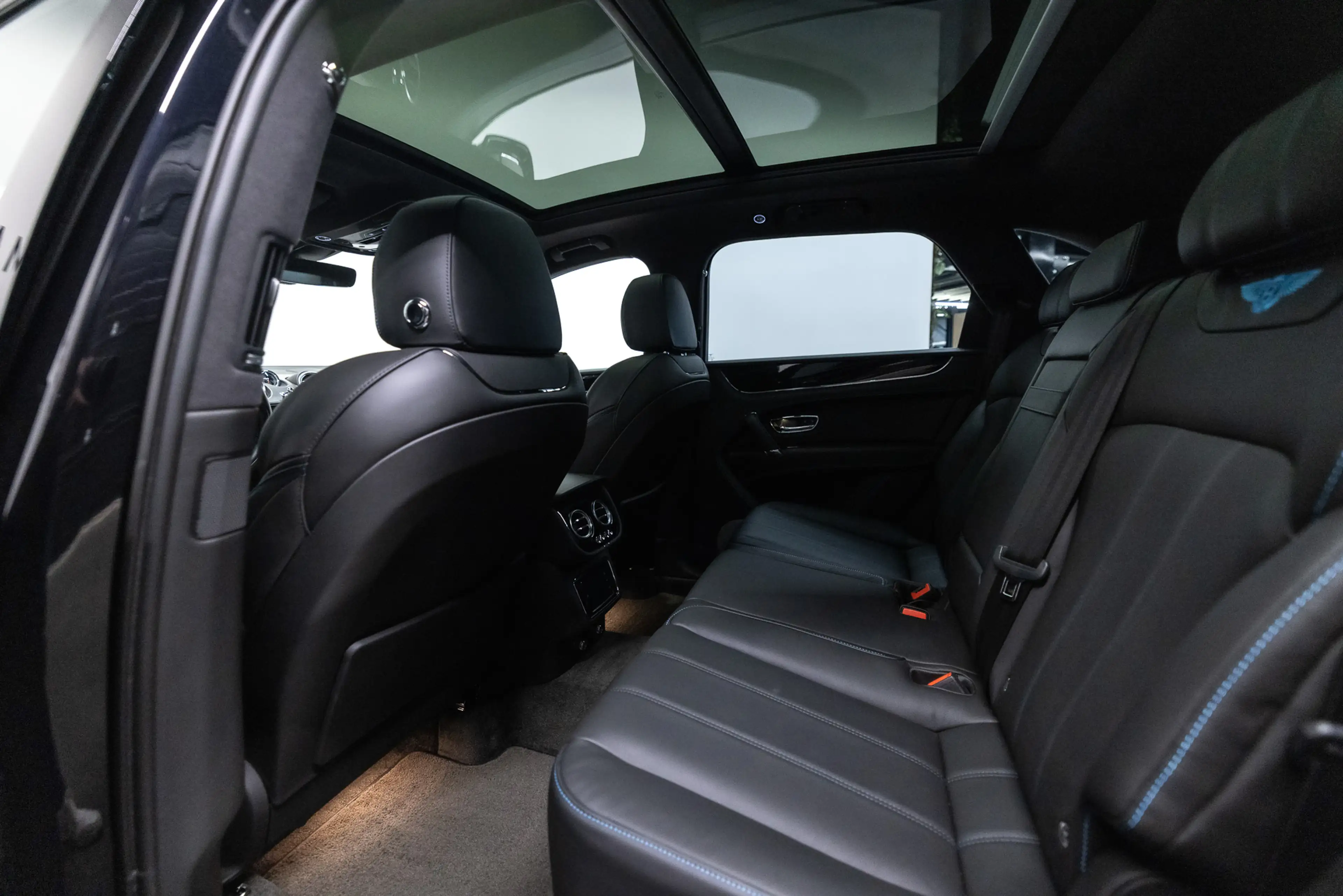 Bentley Bentayga 4.0 V8 Btw auto, (€ 115.528,93 Ex B.T.W) DEALER AU — photo 49