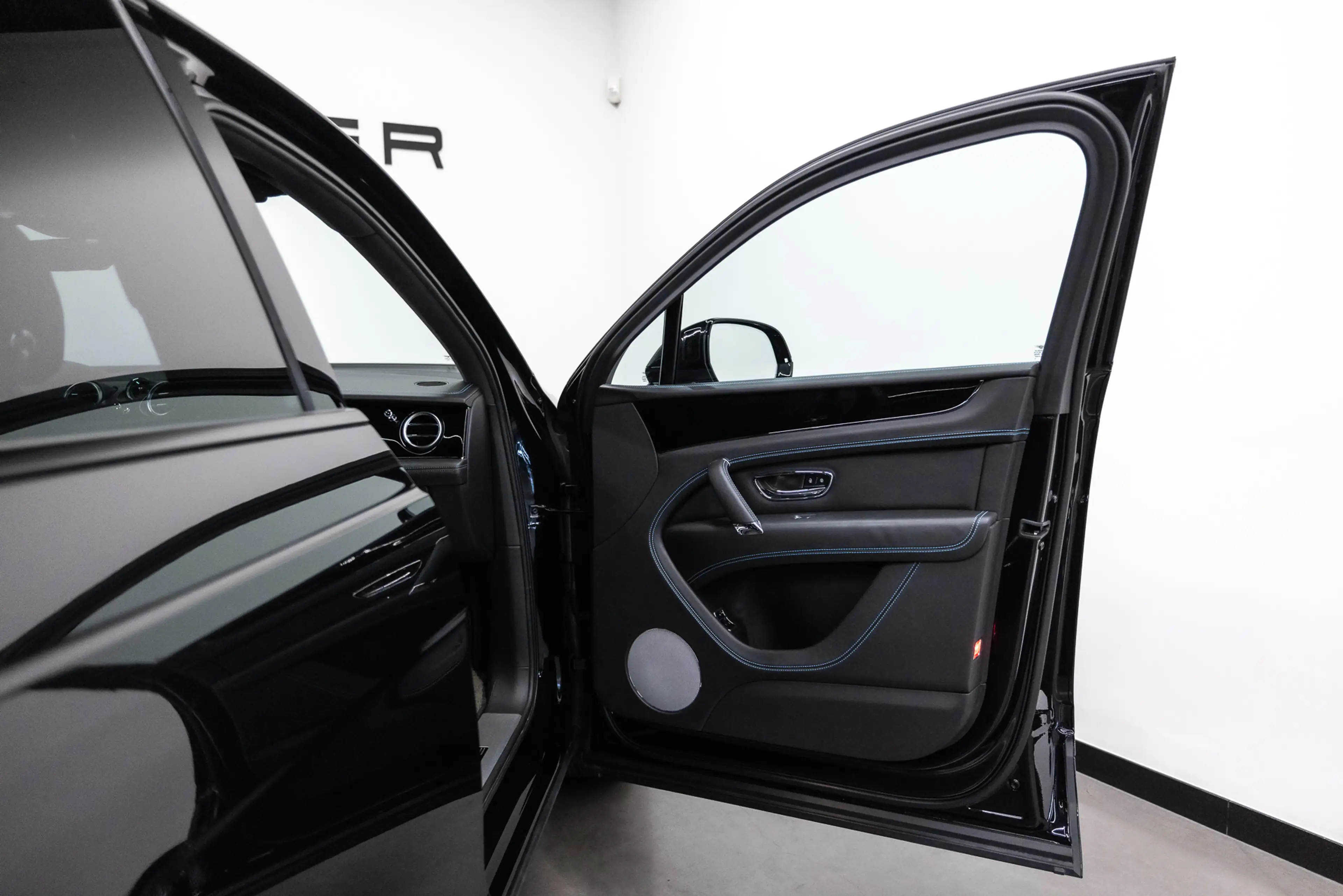 Bentley Bentayga 4.0 V8 Btw auto, (€ 115.528,93 Ex B.T.W) DEALER AU — photo 37