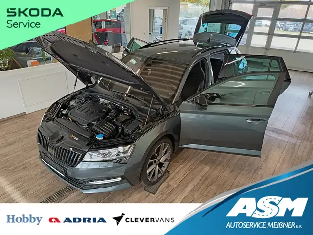 Skoda Superb Combi Sportline 2.0 TDI DSG*AHK*DCC*ACC*