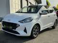 Hyundai i10 1.2 Trend Navi+SHZ+Fernlichtass.+Kam.+KlimaA Белый - thumbnail 2