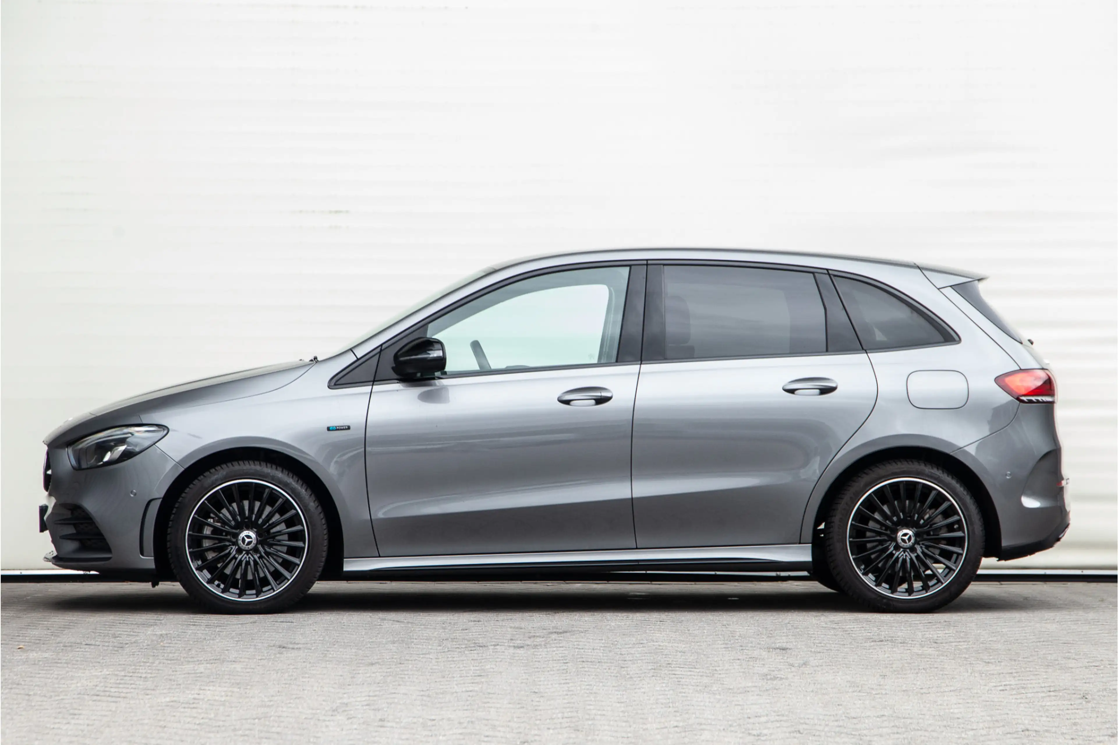 Mercedes-Benz B 250 e AMG Night Edition, Widescreen, Trekhaak, Camera, — photo 4