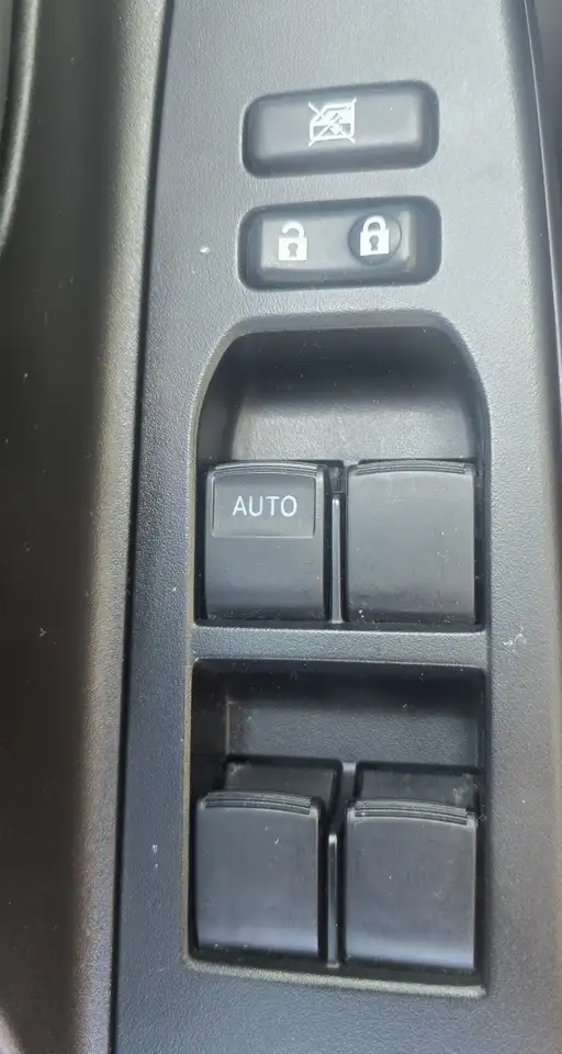 Toyota Yaris Yaris — photo 16