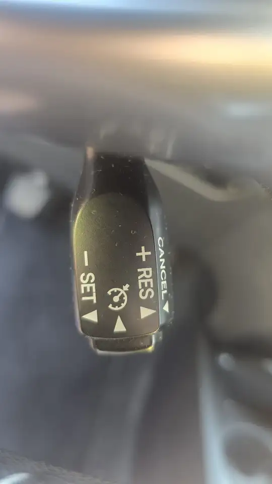 Toyota Yaris Yaris — photo 12