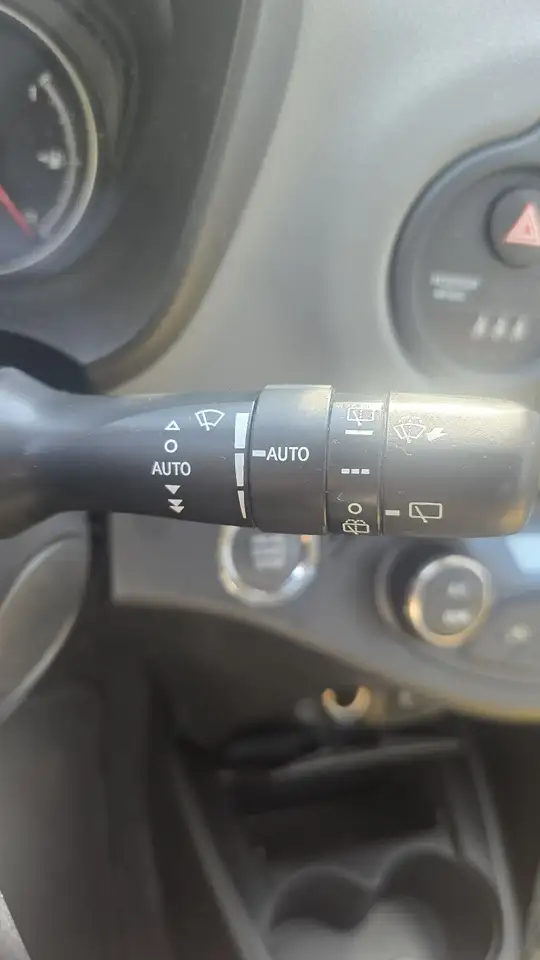 Toyota Yaris Yaris — photo 13