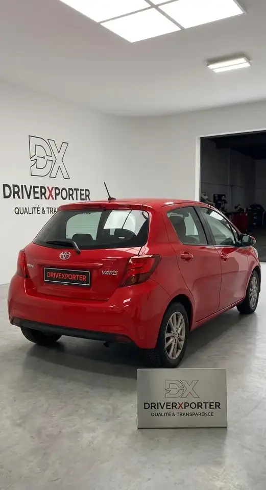 Toyota Yaris Yaris — photo 2