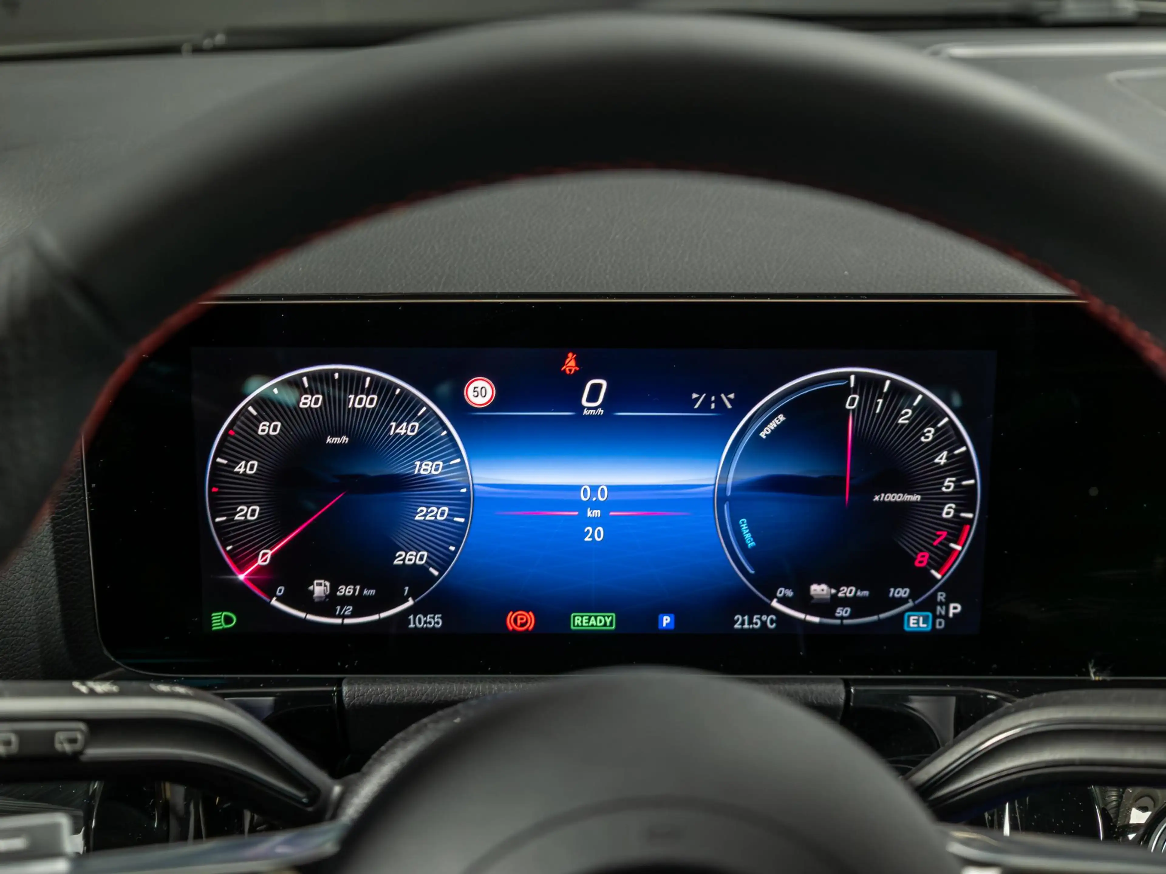 Mercedes-Benz GLA 250 e Business Solution AMG | Panorama dak — photo 13