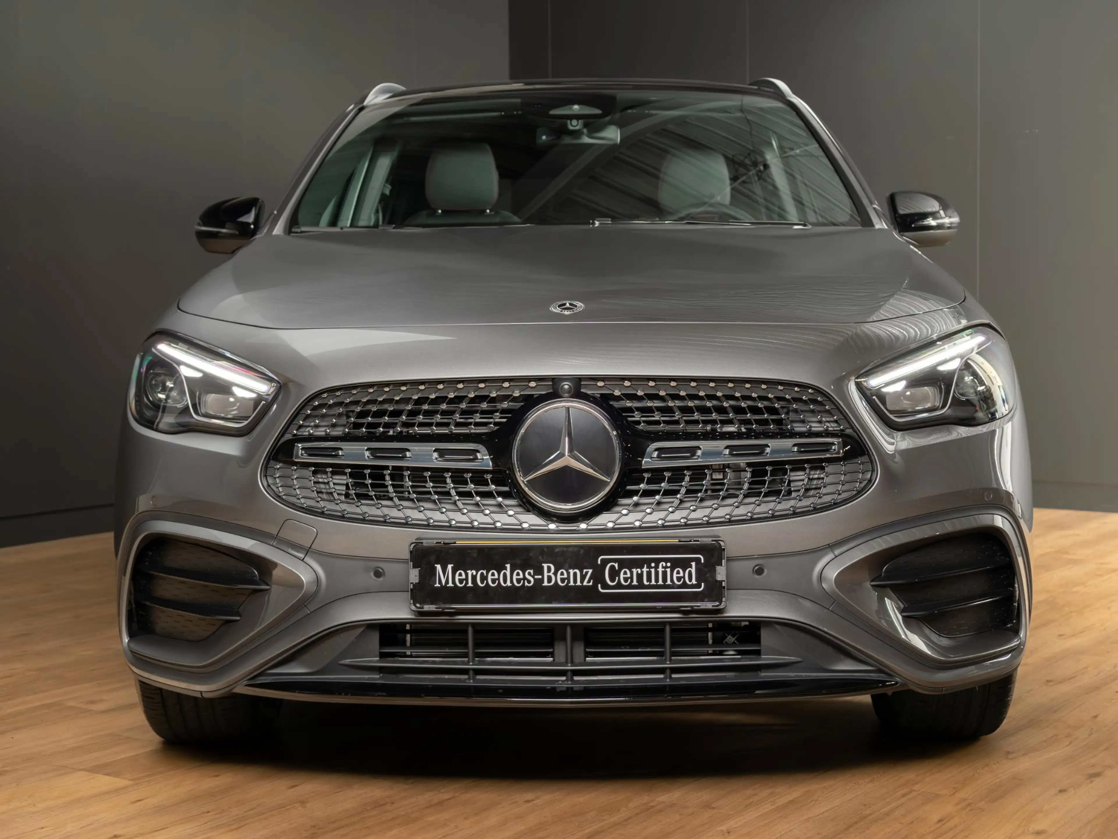 Mercedes-Benz GLA 250 e Business Solution AMG | Panorama dak — photo 5