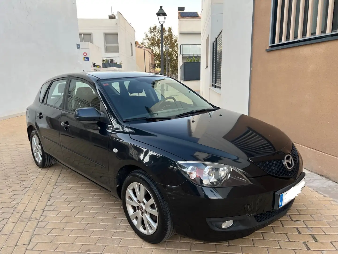 Mazda 3 1.6 Active+ Activematic Negro - 2