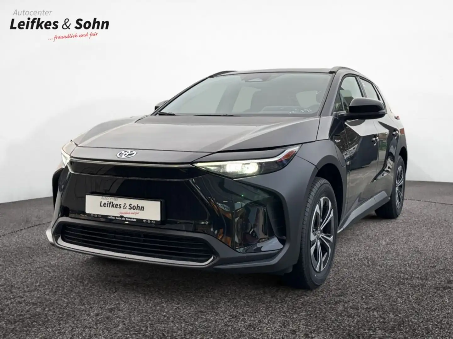 Toyota bZ4X Comfort 0 % Finanzierung Schwarz - 1