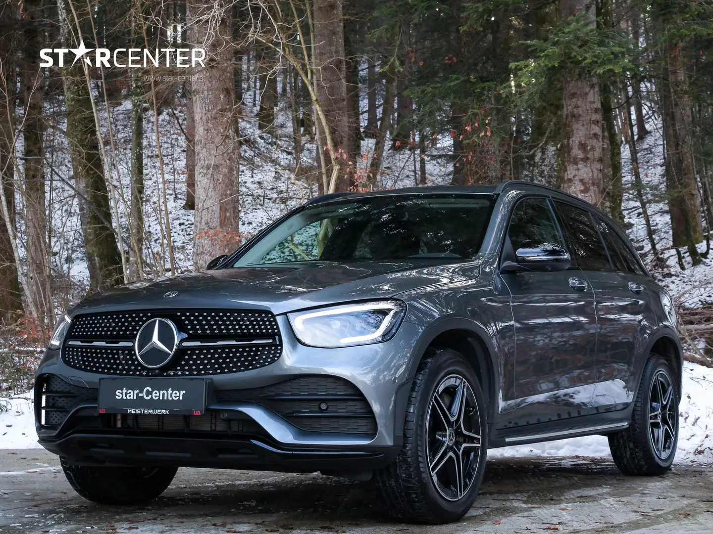 Mercedes-Benz GLC 300 e PHEV 4Matic AMG Line Grau - 1