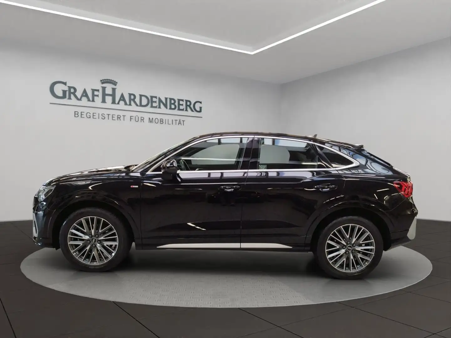 Audi Q3 Sportb. 40 TDI qu. S tronic S Line Pano ACC Schwarz - 2