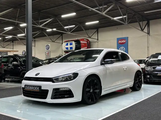 Volkswagen Scirocco 1.4 TSI 122PK R20 XENON Clima Airco Cruise NAVIGAT