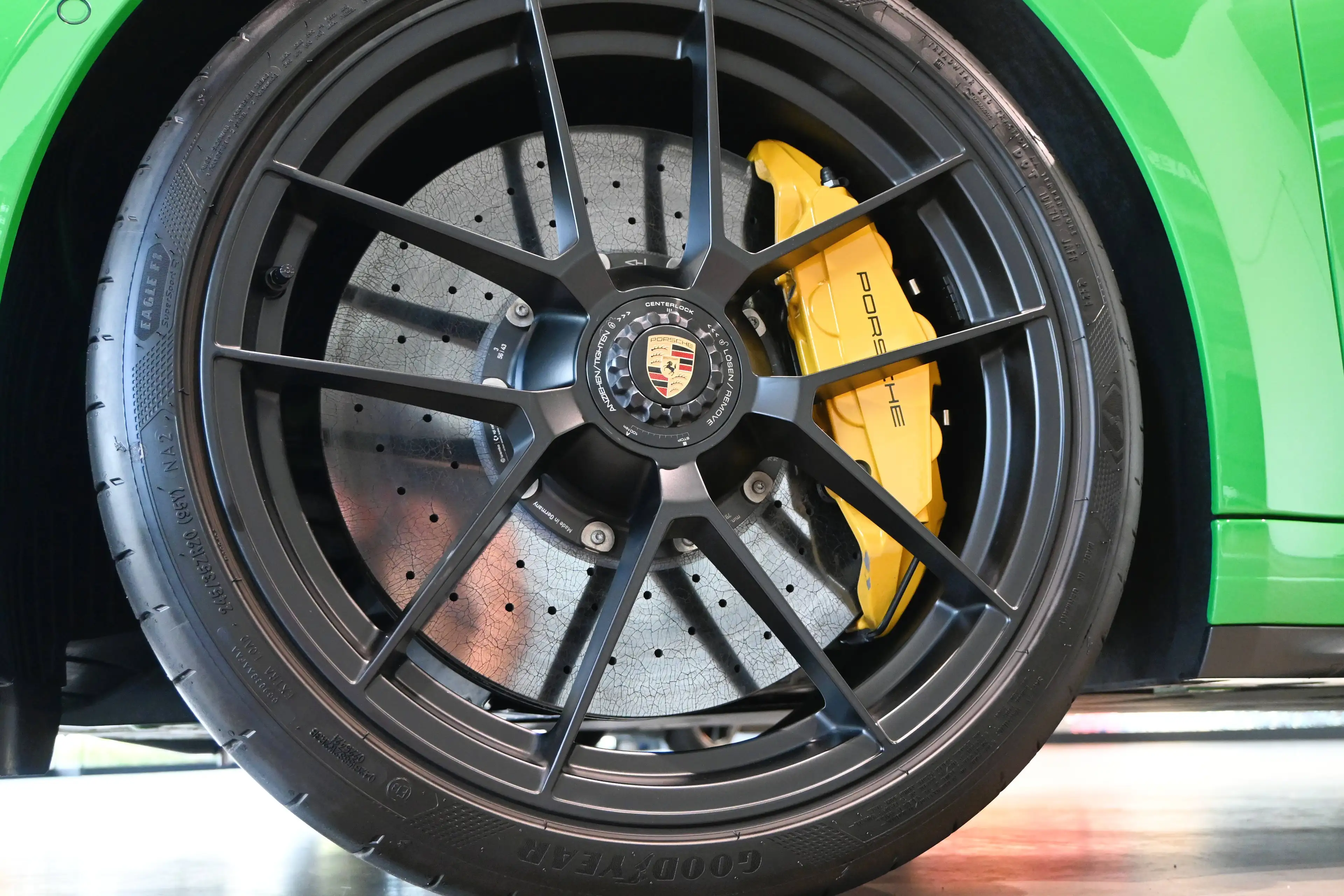 Porsche 911 992.2 Carrera GTS **MATRIX/CARBON/360°CAM/BOSE/ACC/CHRONO/LIFT** — photo 7