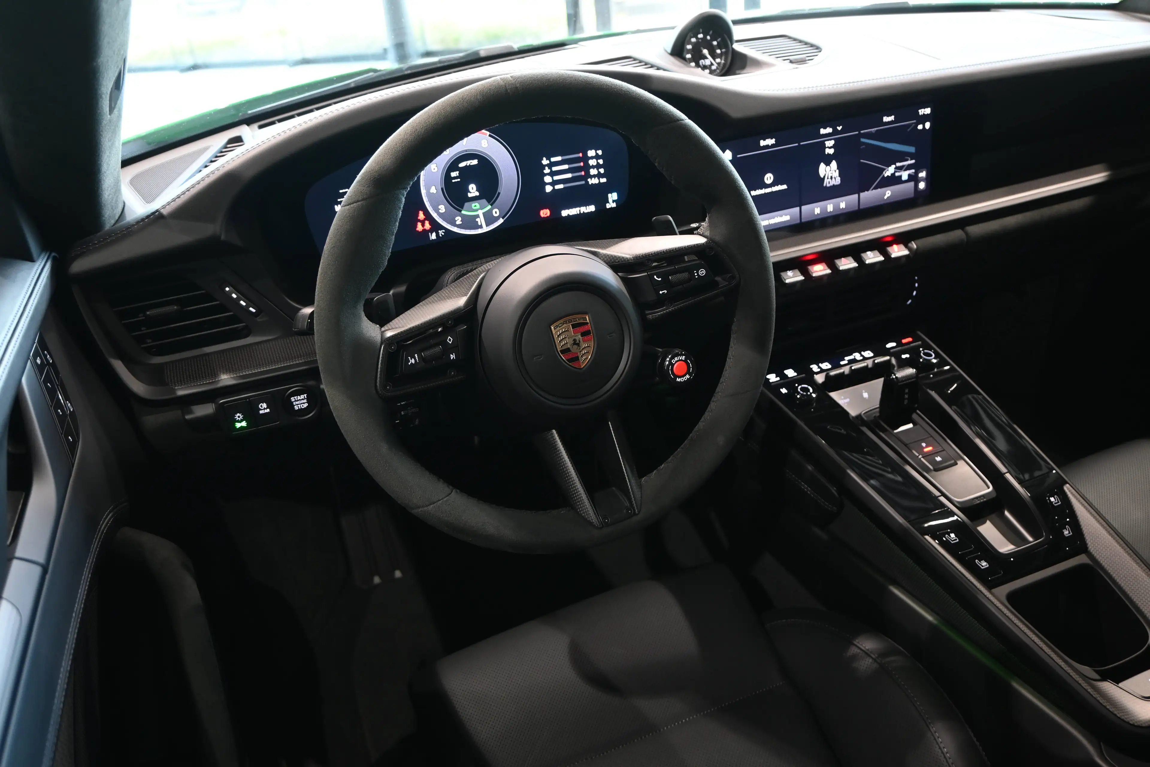 Porsche 911 992.2 Carrera GTS **MATRIX/CARBON/360°CAM/BOSE/ACC/CHRONO/LIFT** — photo 13