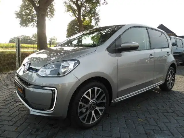 Volkswagen up! Style Plus