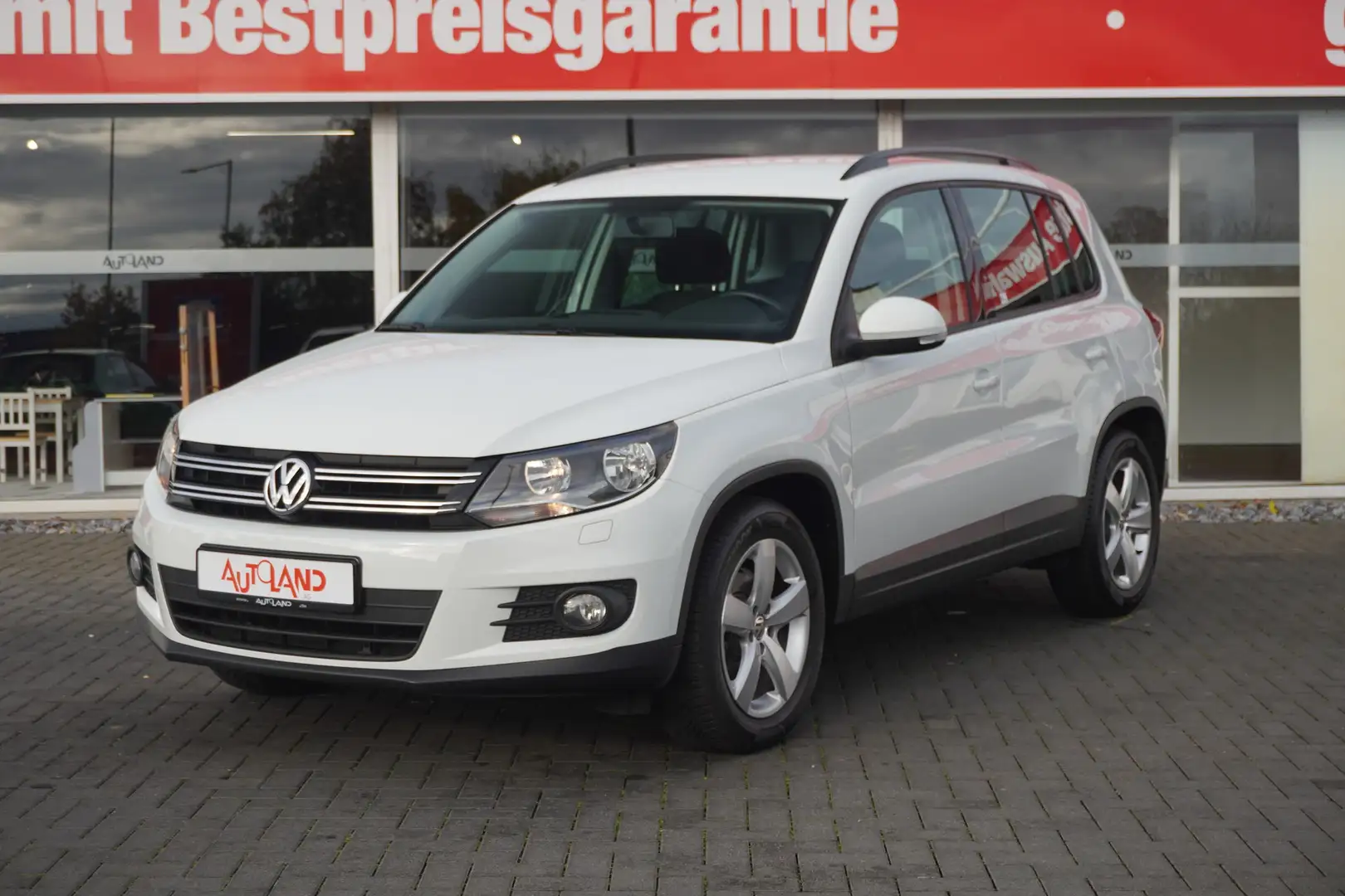 Volkswagen Tiguan 1.4 TSI AC Sitzheizung Radio BT Blanc - 2