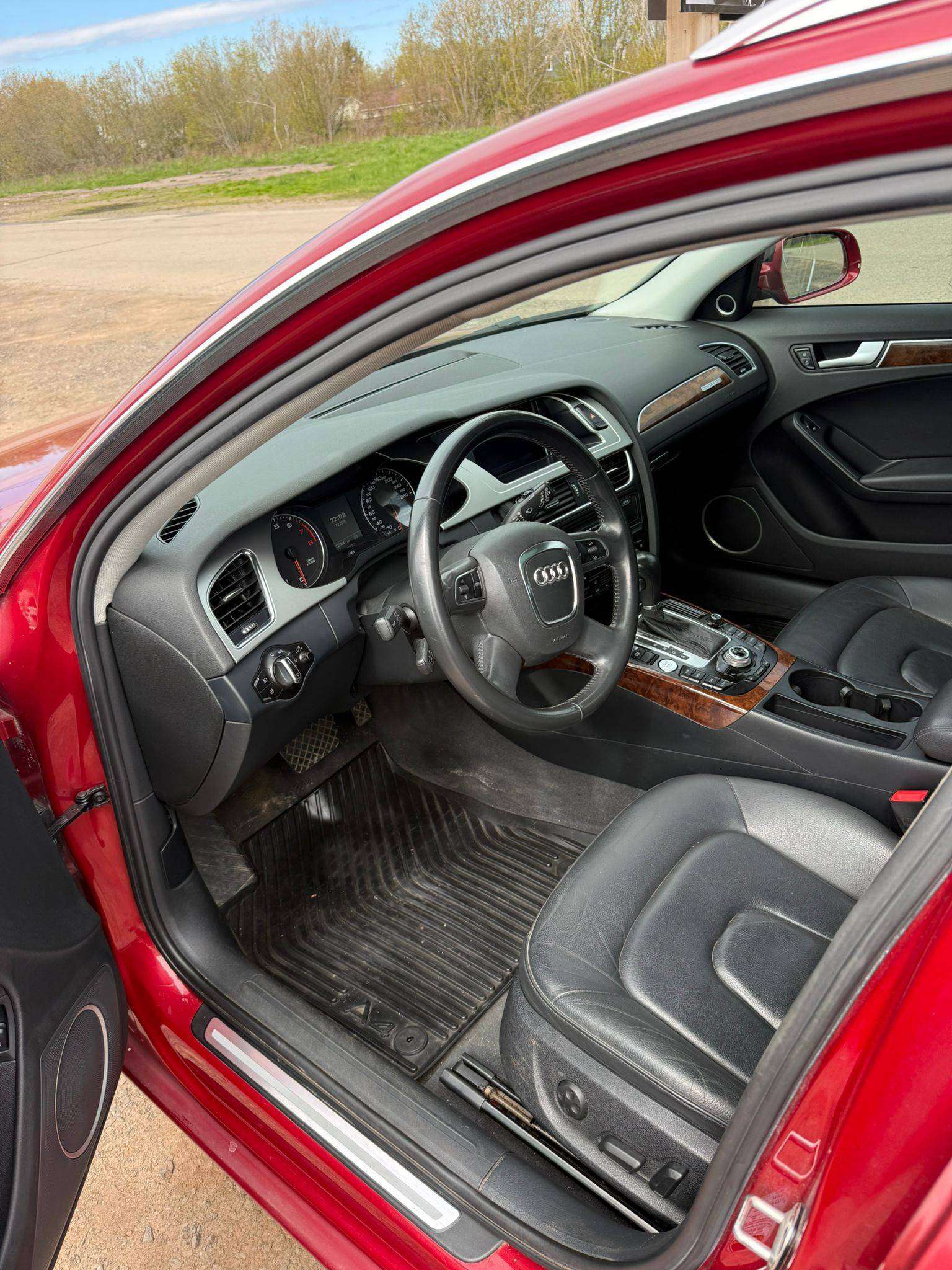 2011 Audi A4 Premium Plus thumb 8
