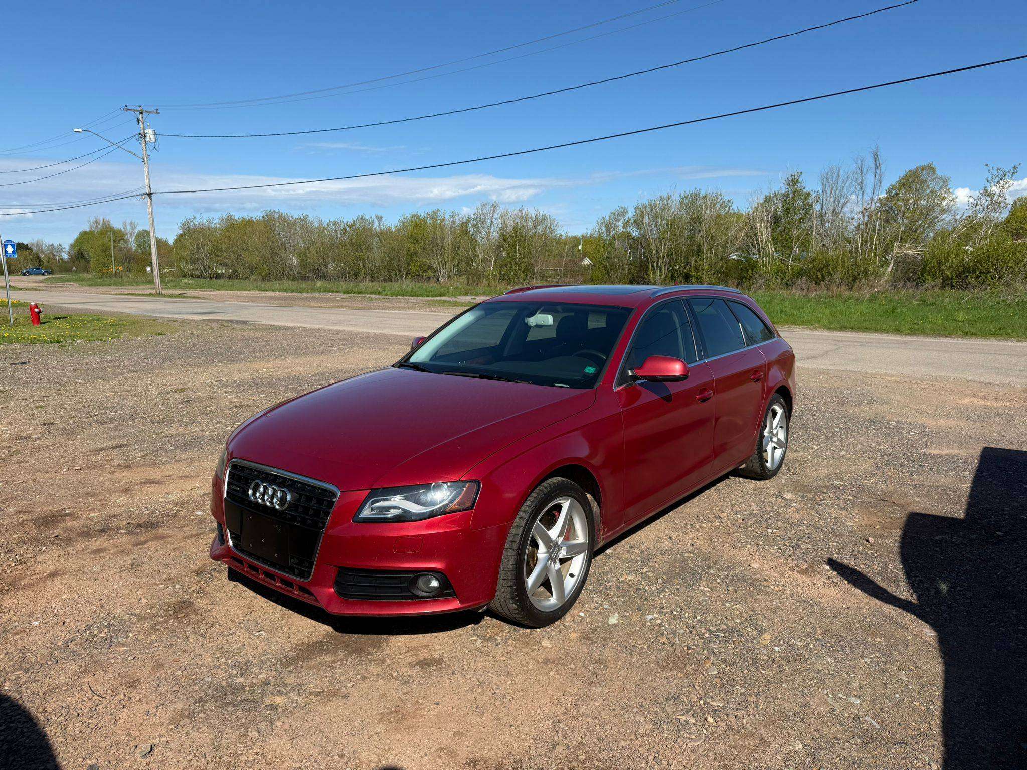 2011 Audi A4 Premium Plus alt 2