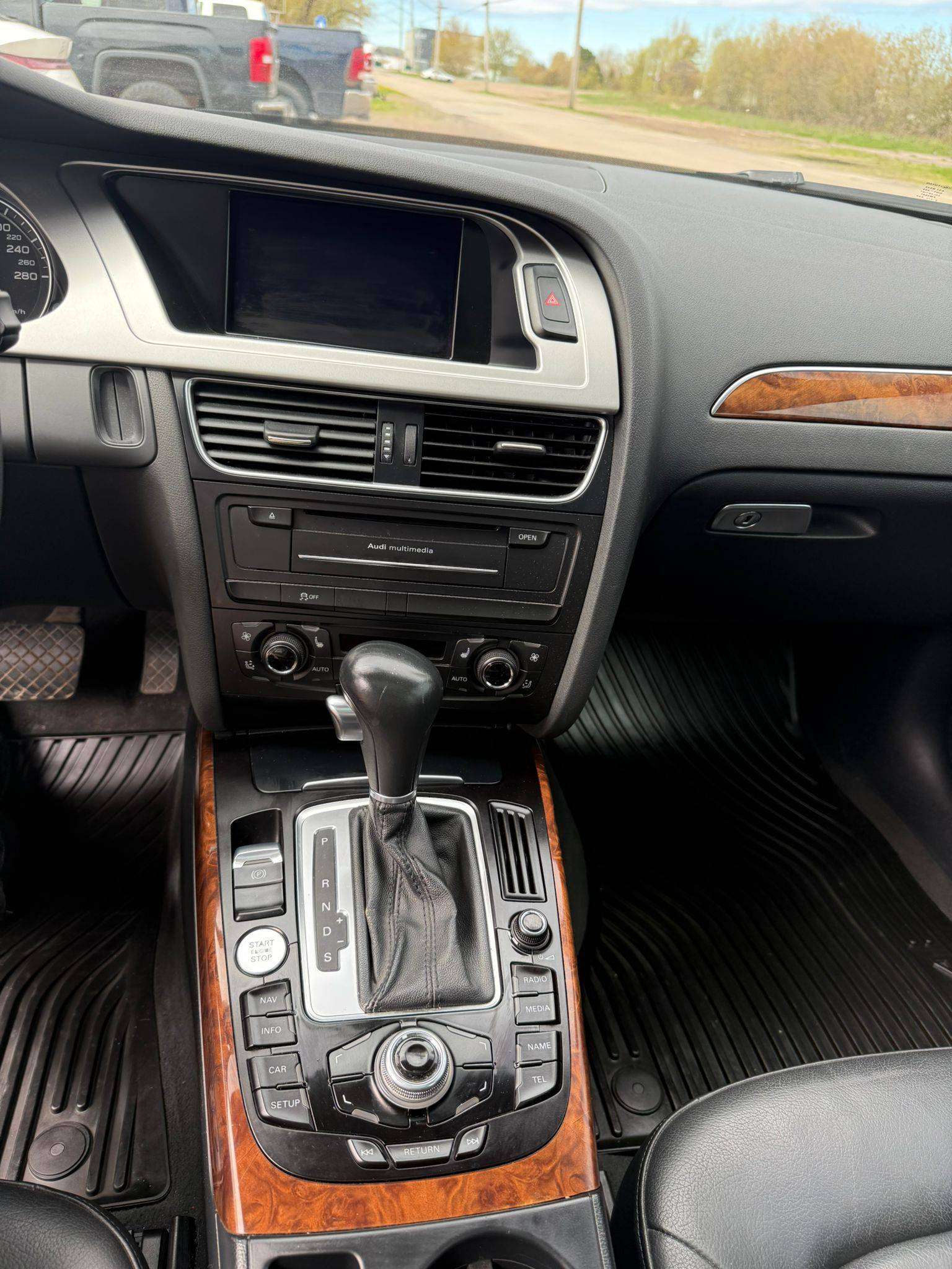 2011 Audi A4 Premium Plus thumb 7