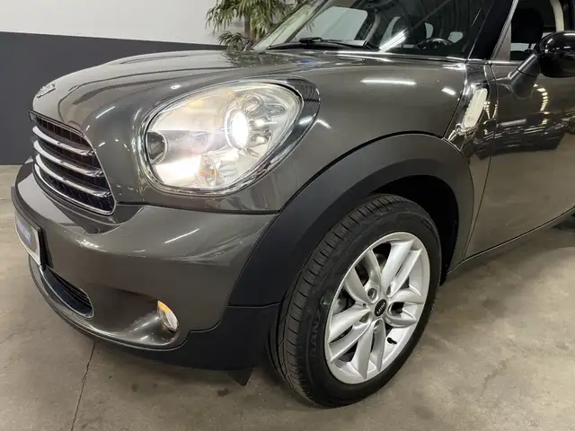 Mini Countryman view 12