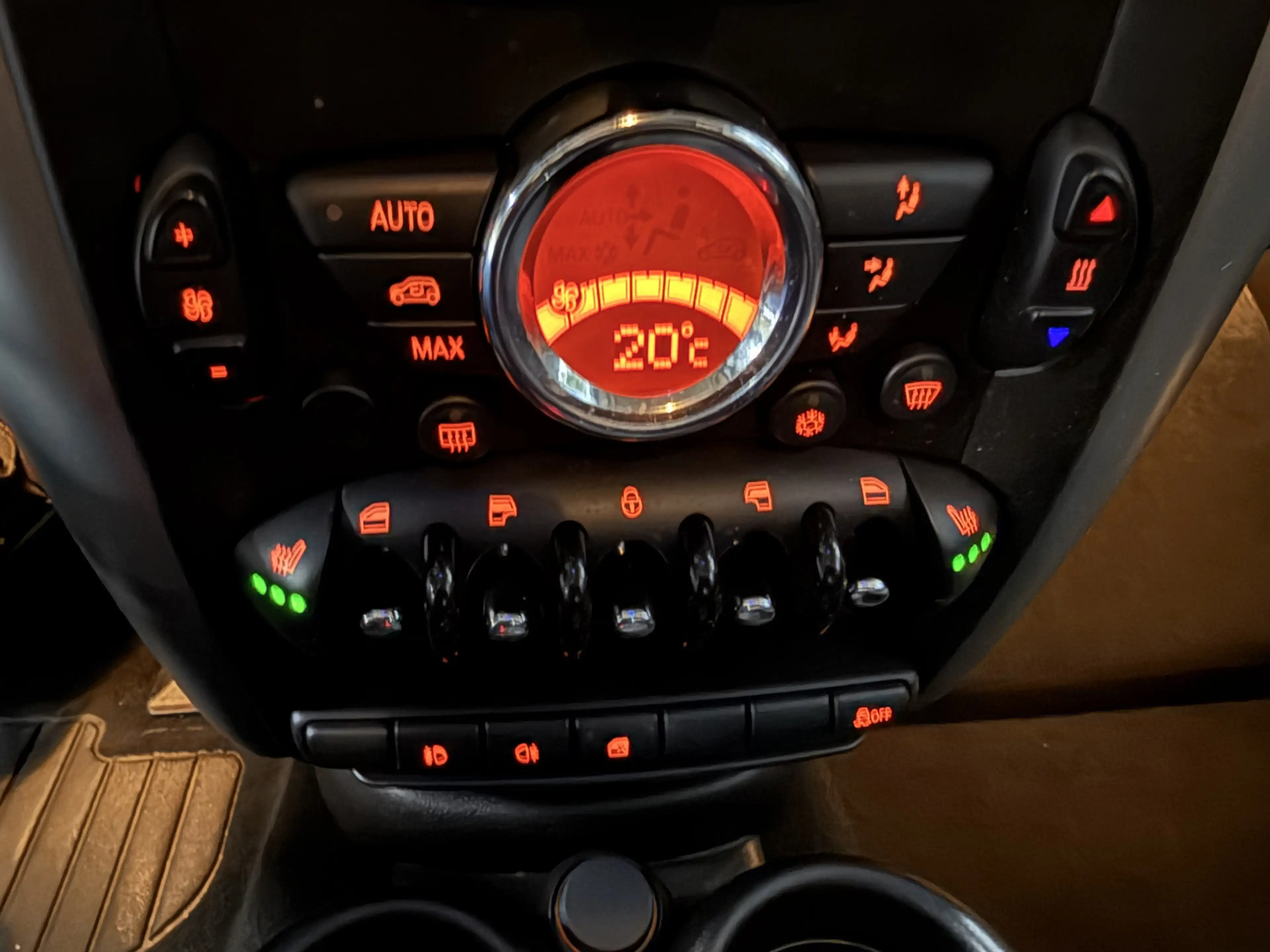 MINI Cooper Countryman 1.6 Pepper // Autom // Xenon — photo 14