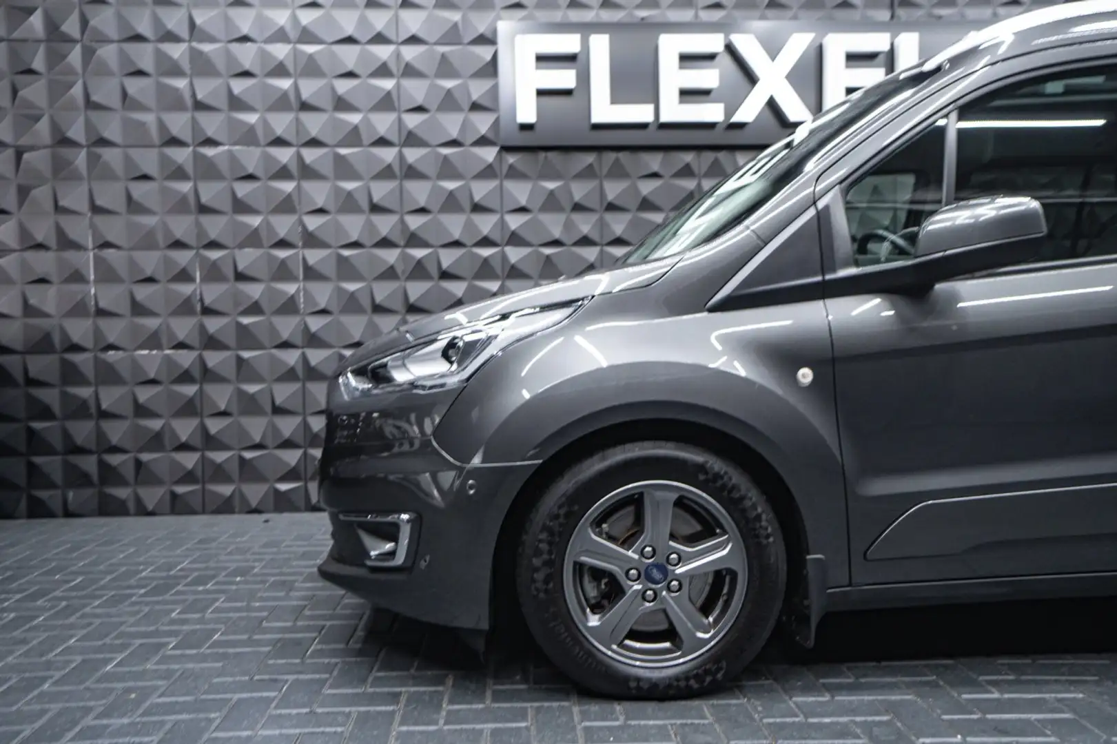 Ford Tourneo Connect 1.5TDCi Grand Titanium S 7Sitze  Pano Gris - 2
