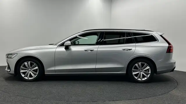 Volvo V60 view 14